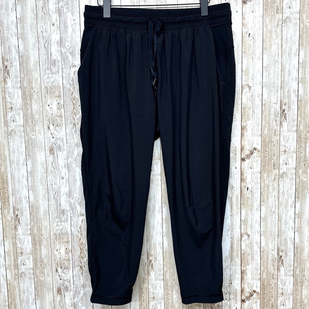 Lululemon Namaskar Crop in Black [1112]